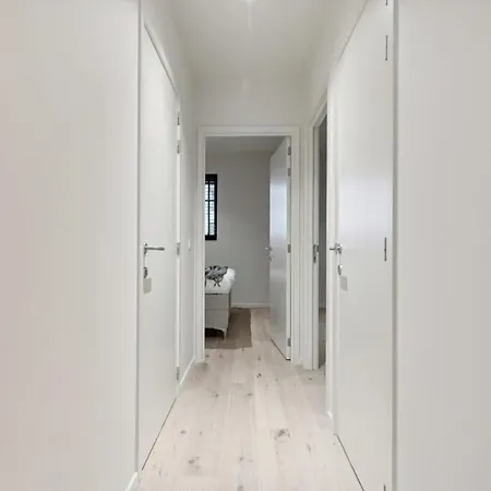 Luxury 2 Bedroom In City Of