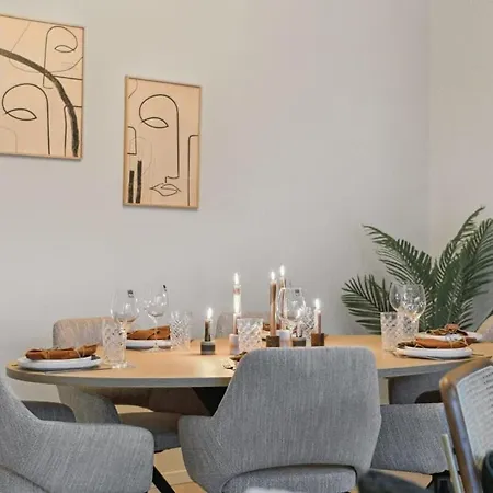 Luxury 2 Bedroom In City Of Knokke-Heist