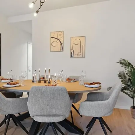 Luxury 2 Bedroom In City Of * Knokke-Heist