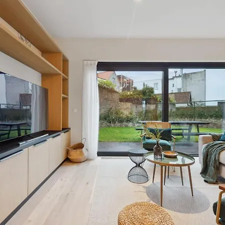 Luxury 2 Bedroom In City Of *